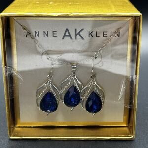 Anne Klein Blue Rhinestone Necklace & Earring Set Teardrop New In Box